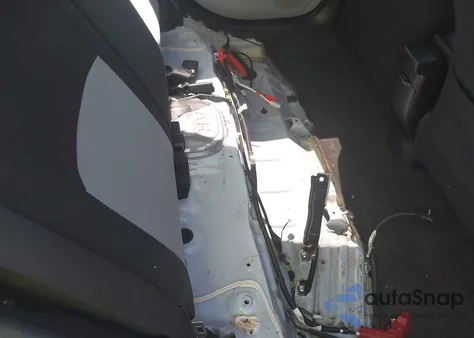 2013 Toyota Prius C Two z USA, uszkodzony, nr VIN JTDKDTB35D1040628